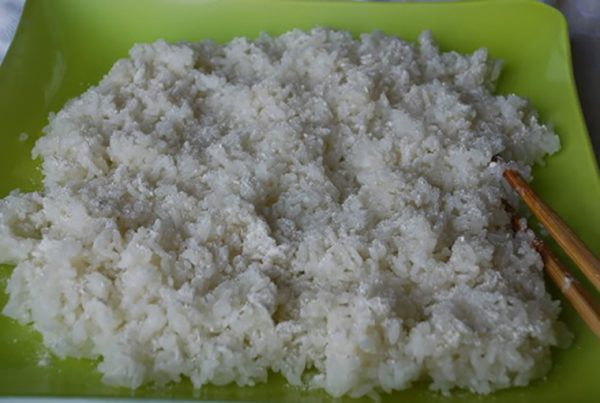 Các bước nấu rượu gạo truyền thống Việt Nam 1