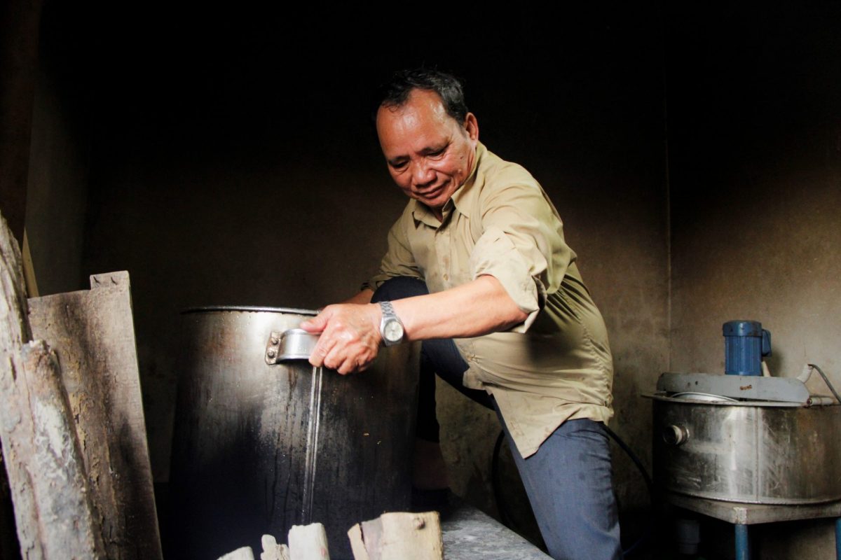 Khám phá nghề nấu rượu làng Hải Hậu